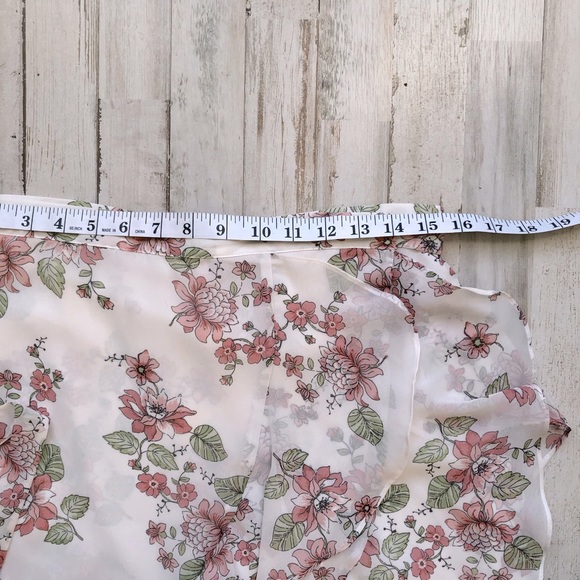 NWT Chelsea & Violet Wrap Skirt Floral Size Medium - Picture 10 of 14